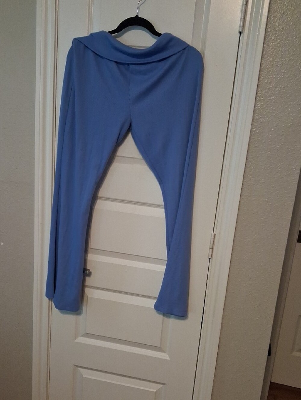No Boundaries Light Blue Two-Piece Hoodie & Wide-Leg Pants Set - Picture 3 of 3